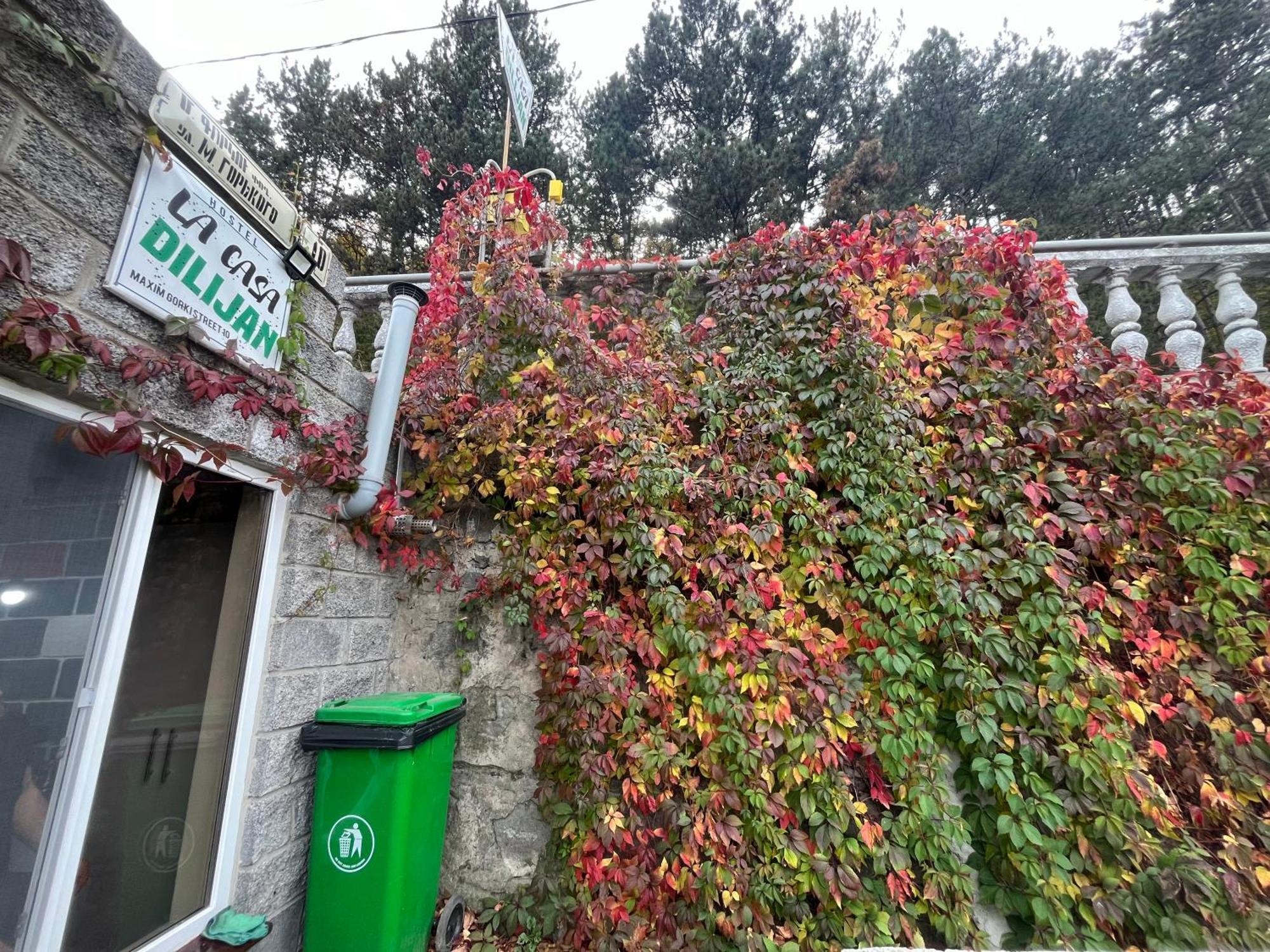 Hostel La Casa Dilijan Bagian luar foto